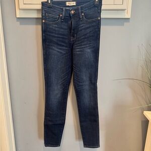 Madewell High-Rise Skinny Jeans in Dark Blue